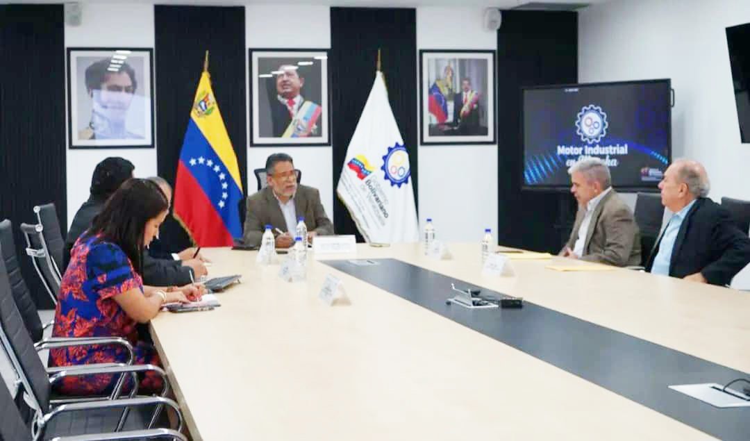 Reunión estratégica dirigida por el Ministro de Industrias José Félix Rivas Alvarado