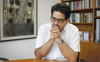 Oliveros: Empresas deberán revisar prácticas comerciales y financieras ante reducción de brecha cambiaria